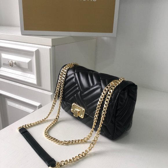 Michael Kors One-shoulder Diagonal Handbag display picture 2